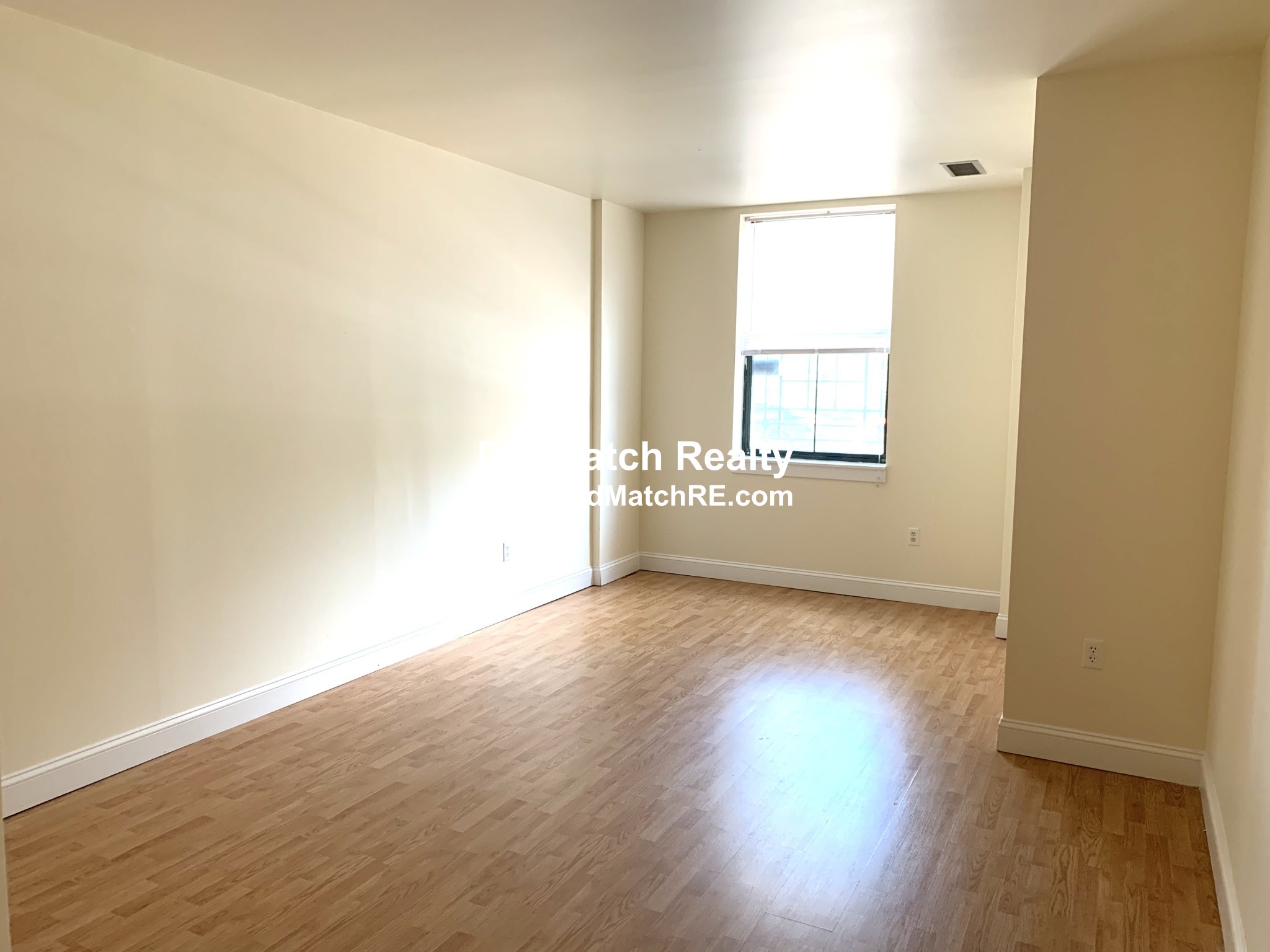 650 Columbus Ave, Roxbury