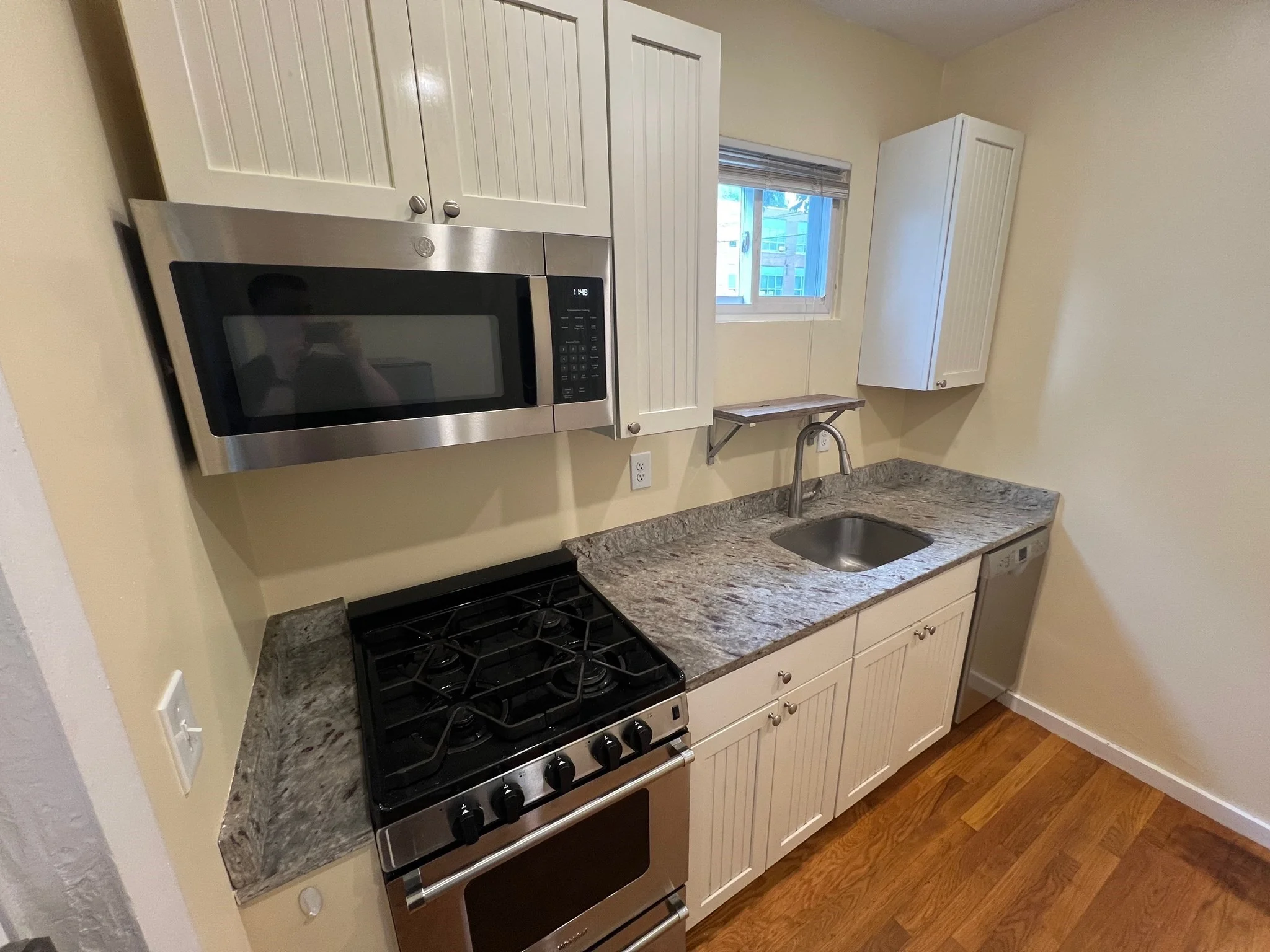 2 Otis St, East Somerville