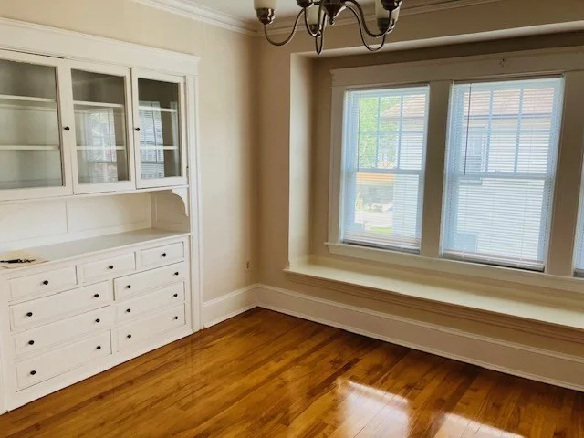 414 Lovell, West Side