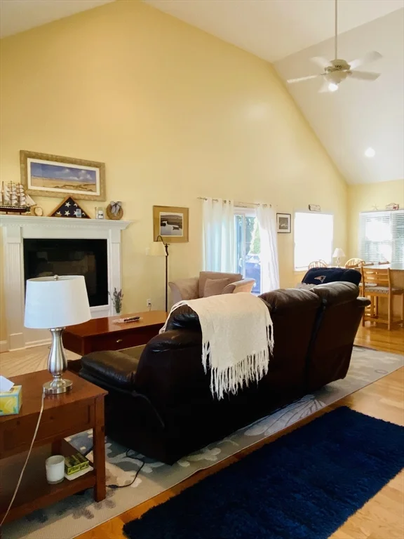 21 Richfield, Sand Hills