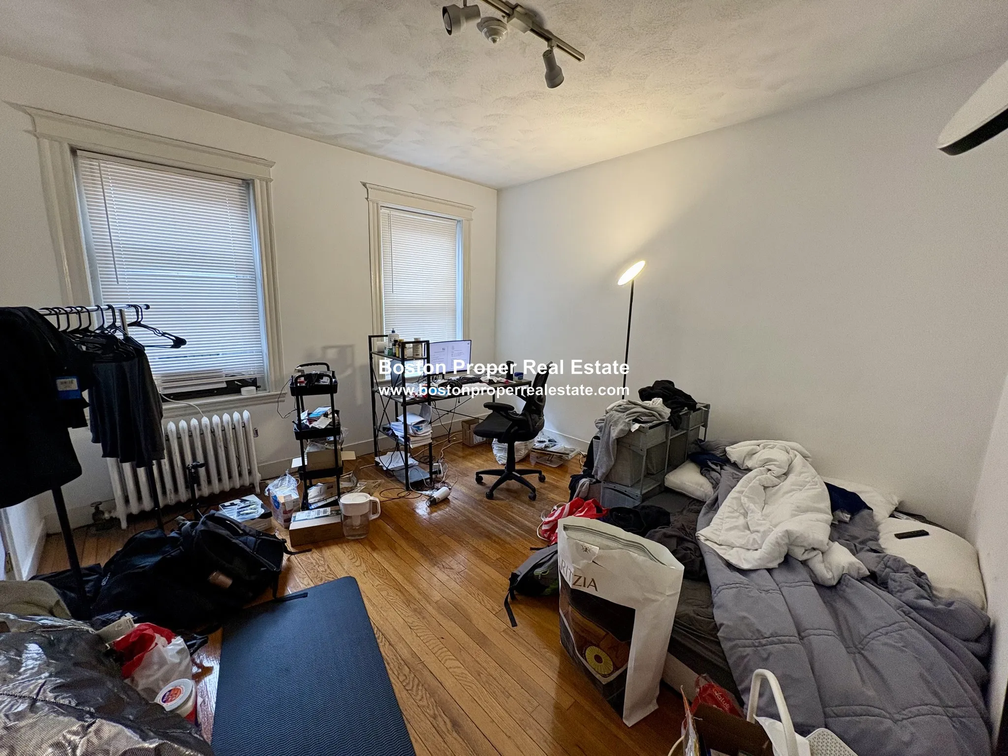 60 Queensberry St, Fenway