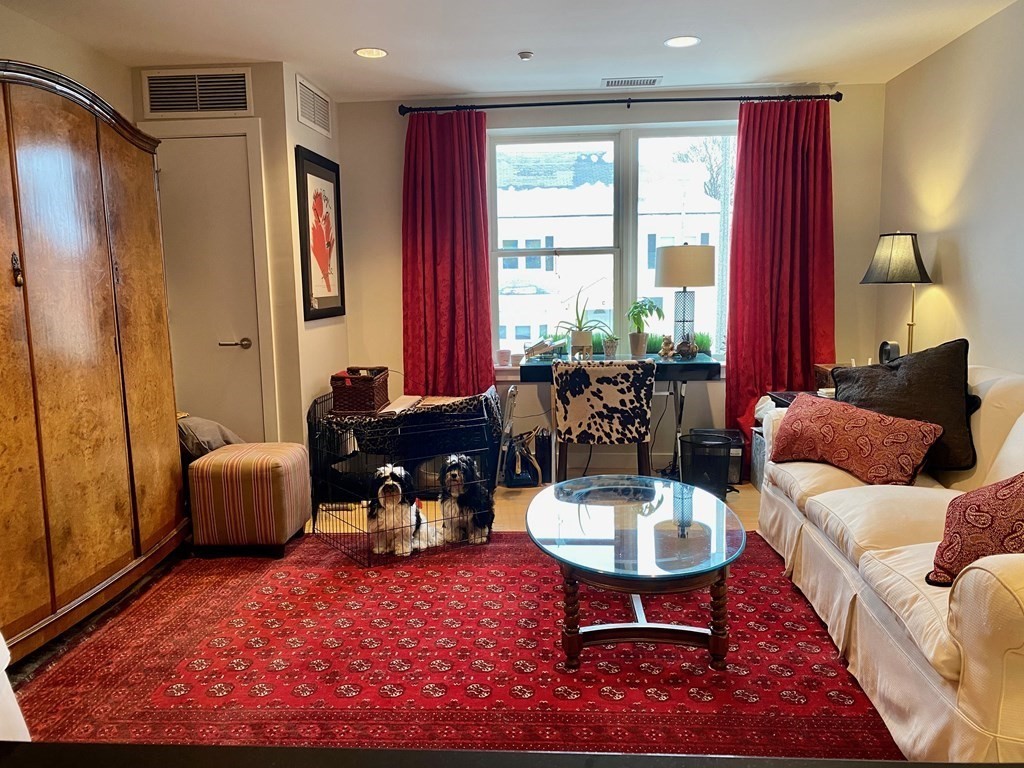 99 Chestnut Hill Ave, Brighton