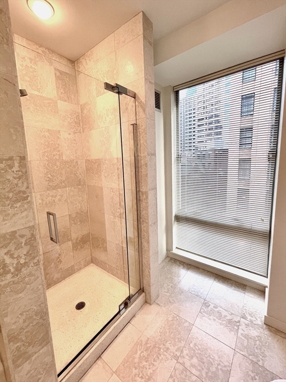 80 Broad St, Downtown