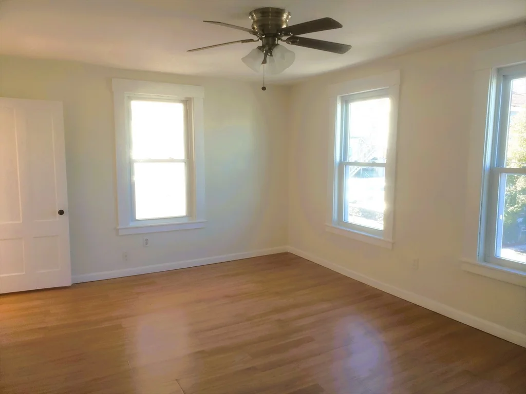 26 Arlington St, Lowell