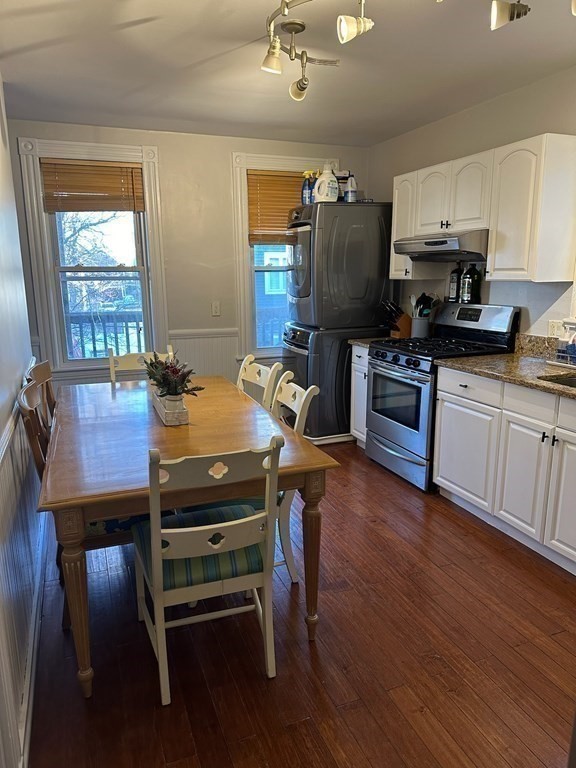 7 Hatch St, South Boston