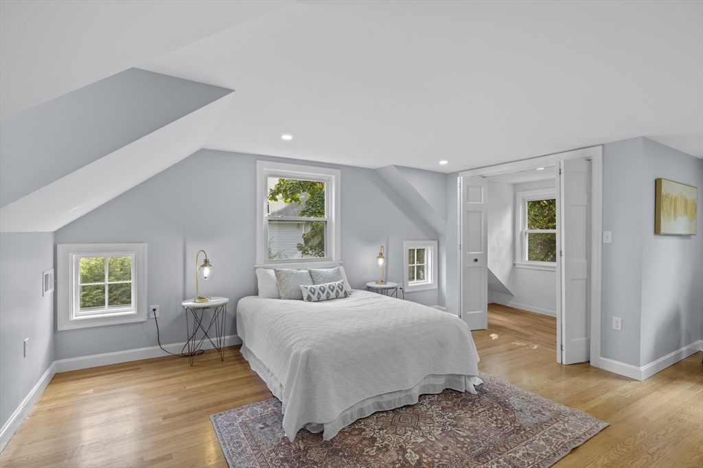 108 Radcliffe Rd, Belmont