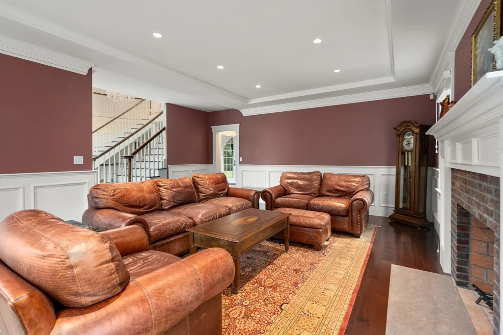 66 Forest Ave, Newton