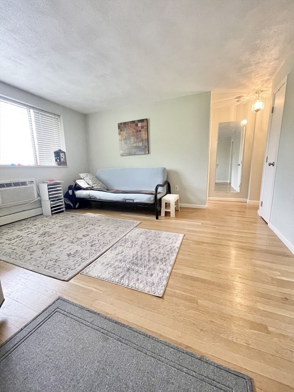 5 Centre St, Mid-Cambridge