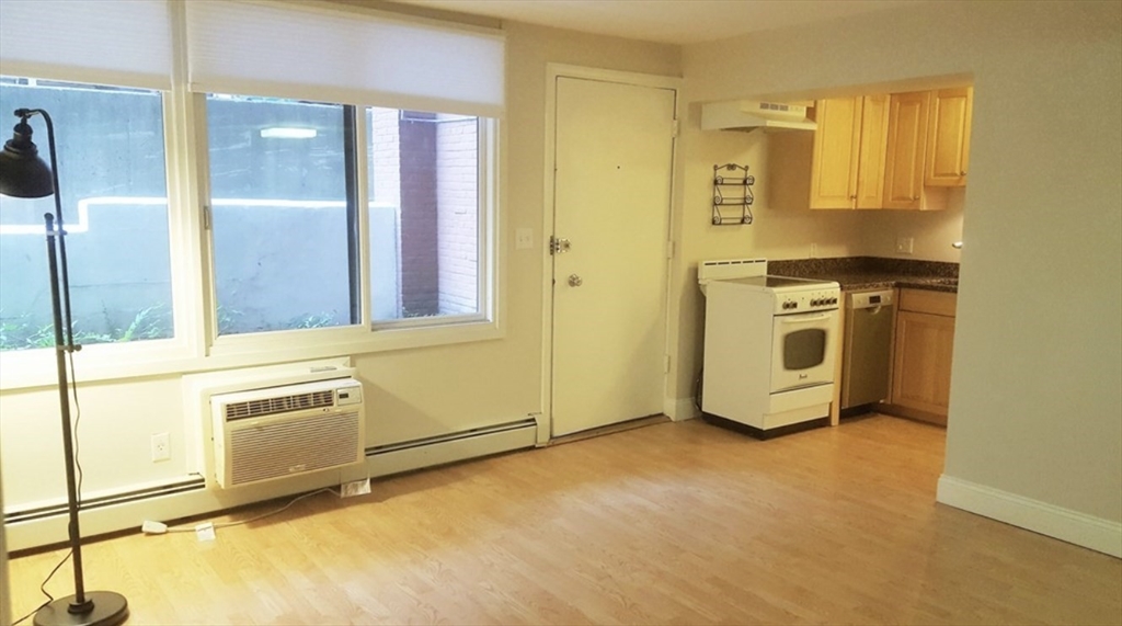 345 Harvard St, Mid-Cambridge