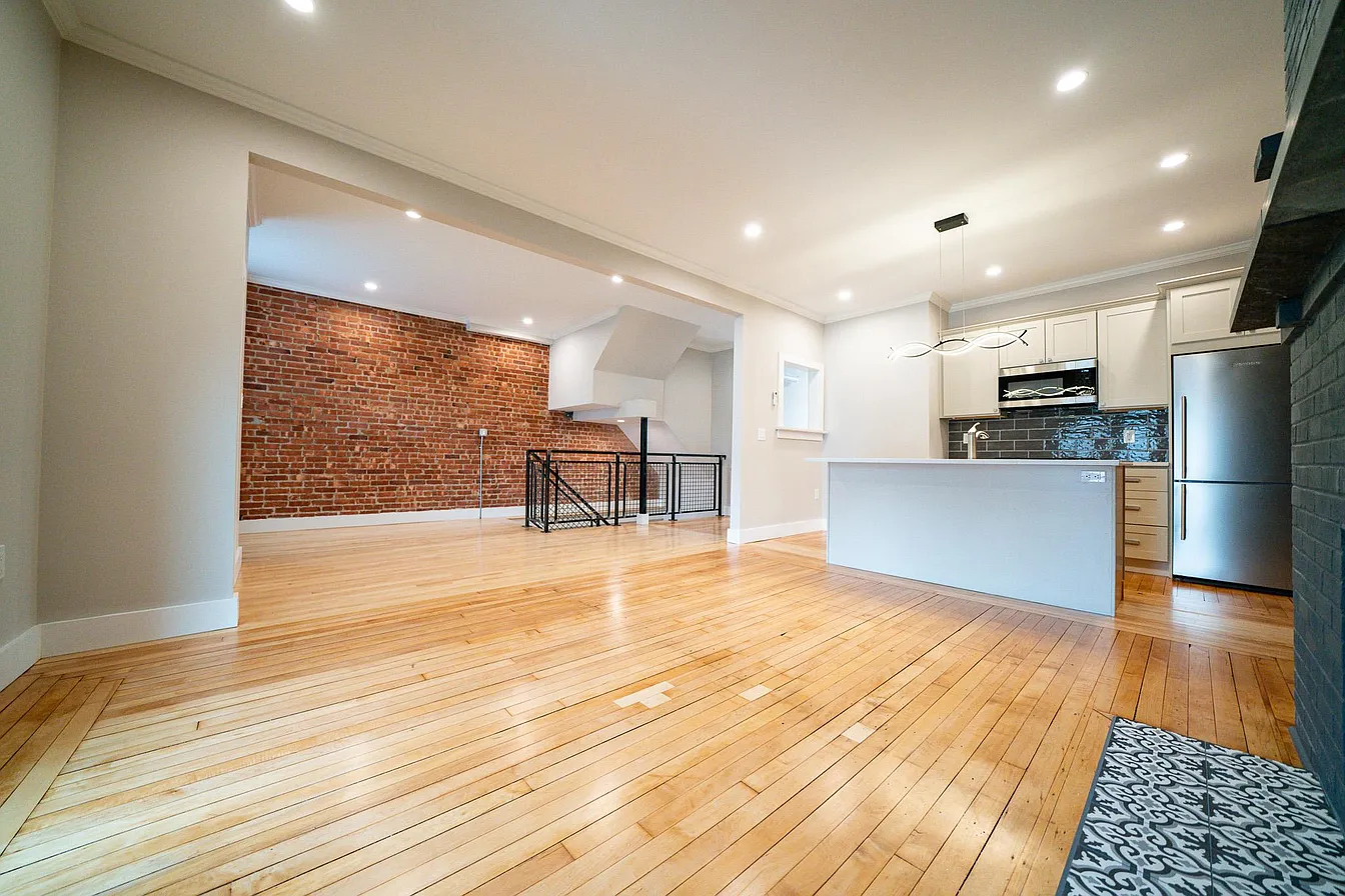 1755 Commonwealth Ave, Brighton