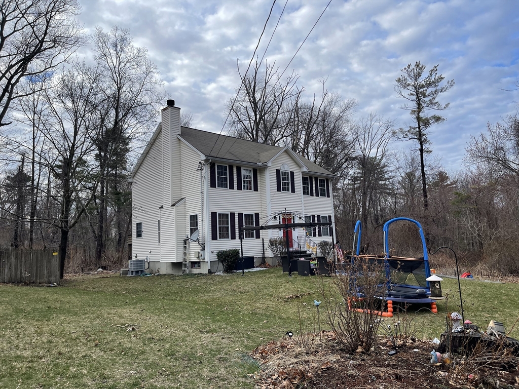 7 Van Norden Rd, Burlington