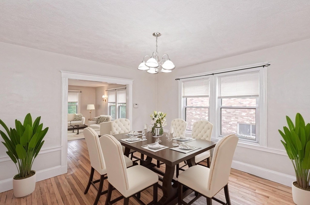 23-25 St James Ter, Newton