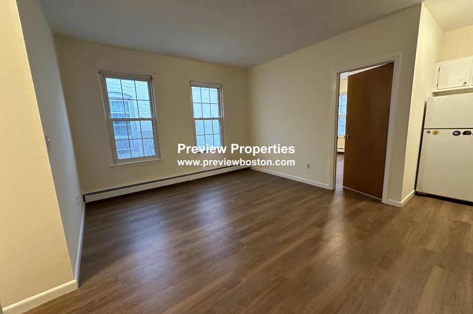 78 South Huntington Ave, Jamaica Plain