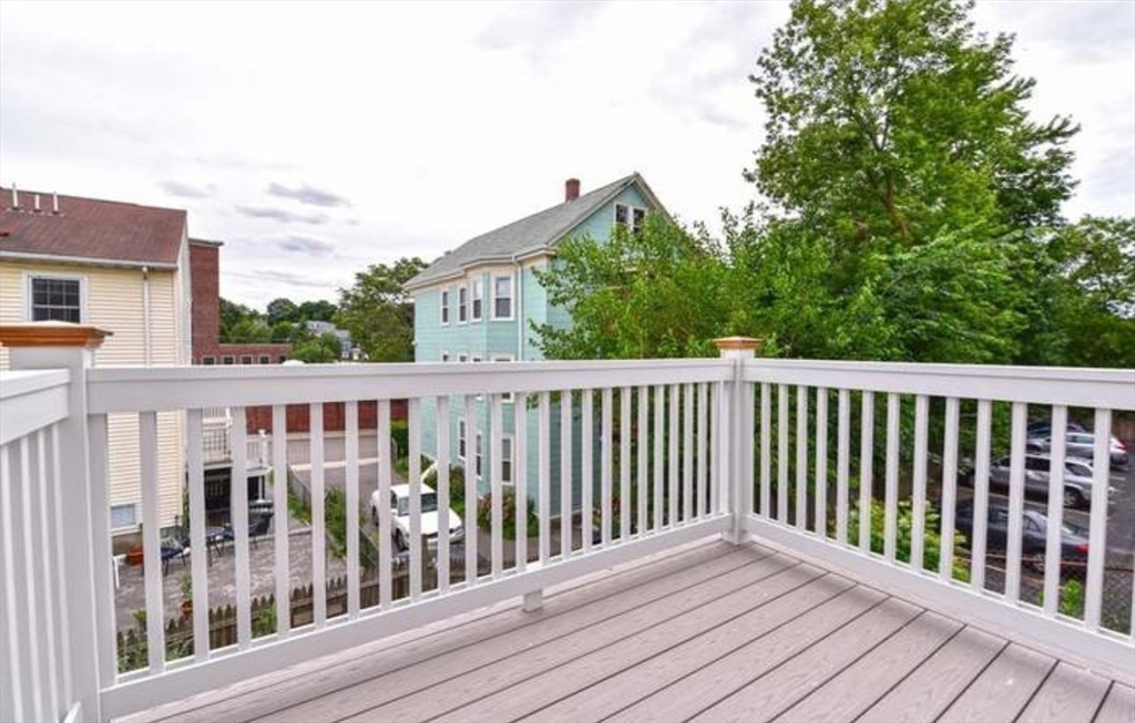 44 Evergreen St, Jamaica Plain