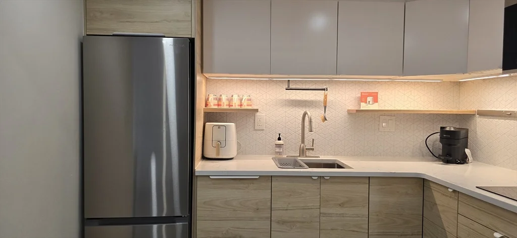 466 Commonweatlh, Fenway