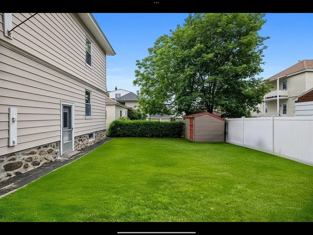 26 Lincoln St, North Andover