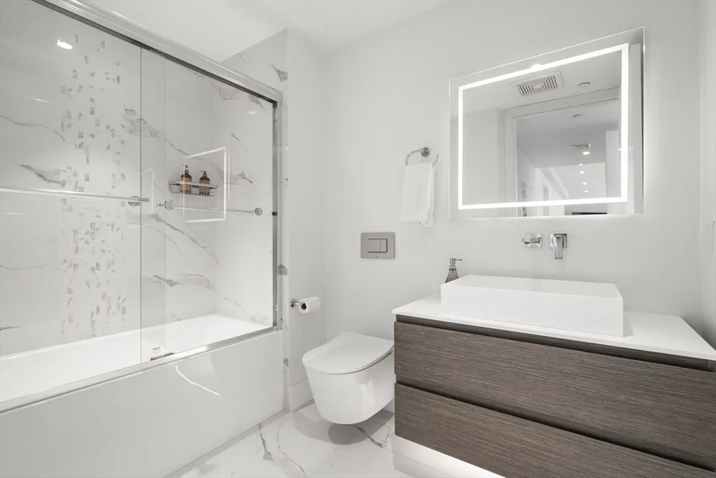 69 Walnut, Boylston Street