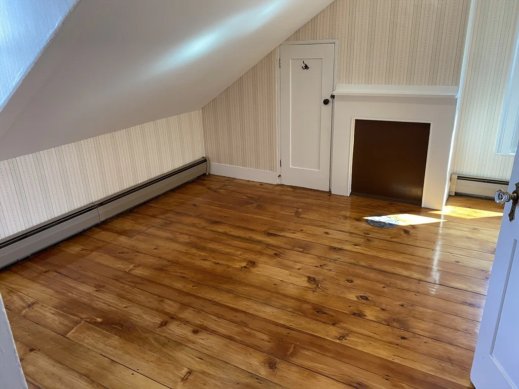 230 West Fifth St, South Boston