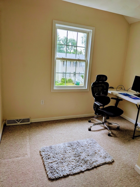 7 Van Norden Rd, Burlington