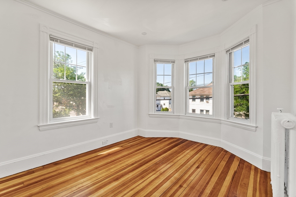 279 E Squantum St, North Quincy