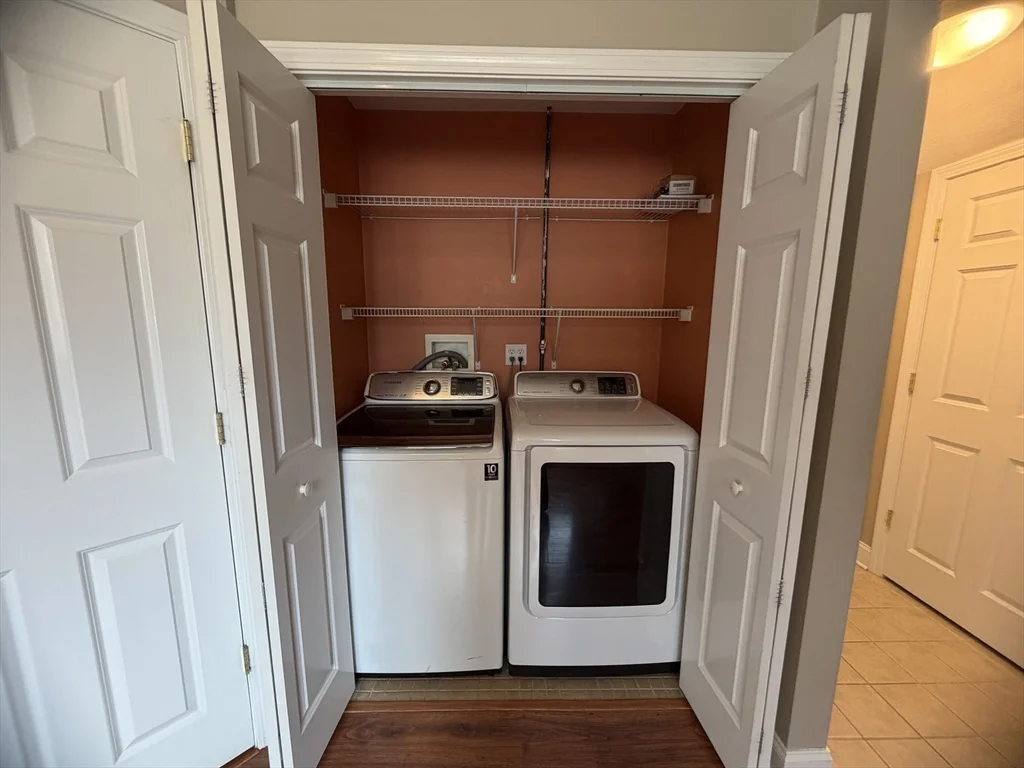 81 N Main St, North Bellingham
