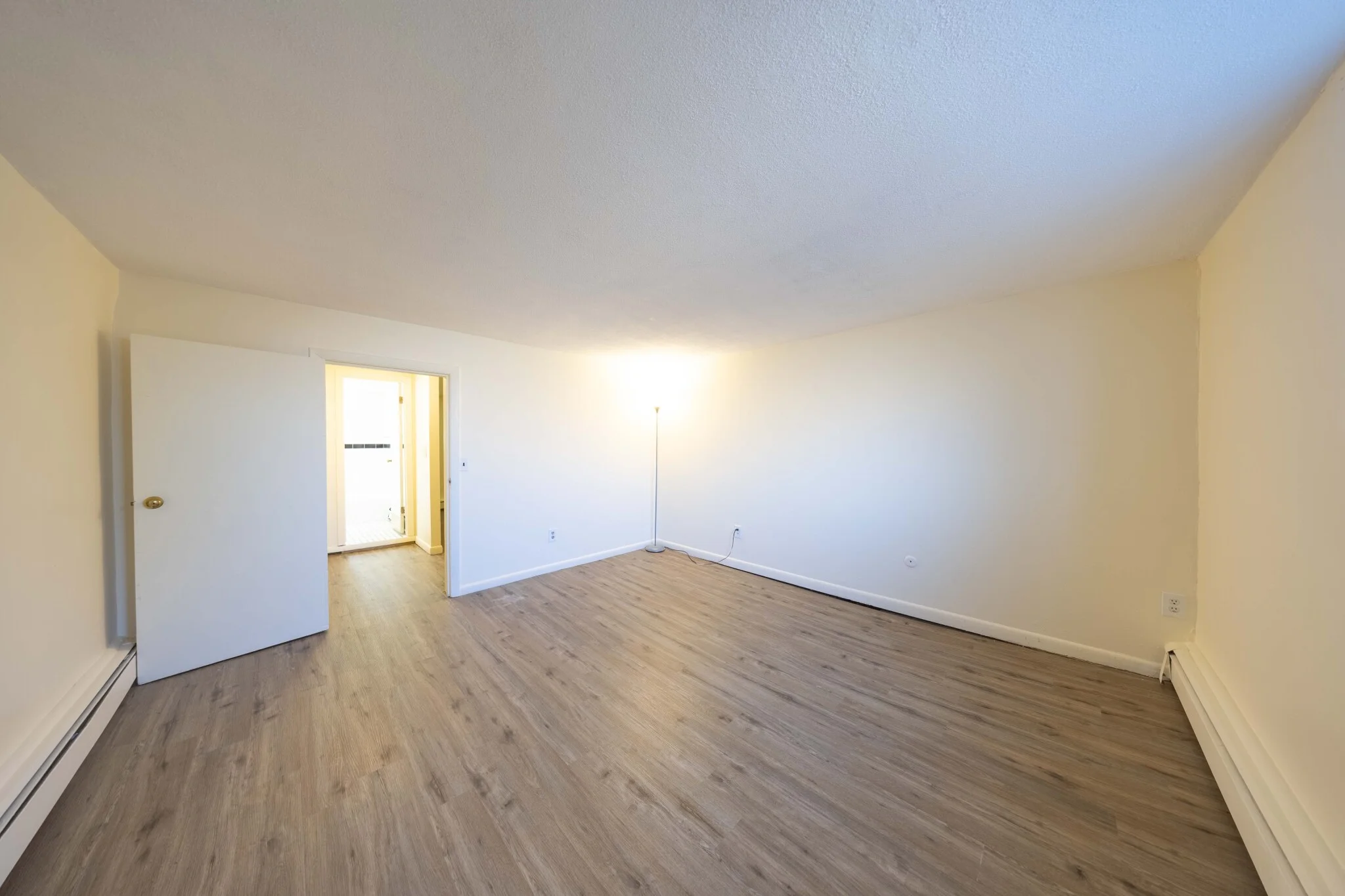 33 Westgate Rd, Chestnut Hill