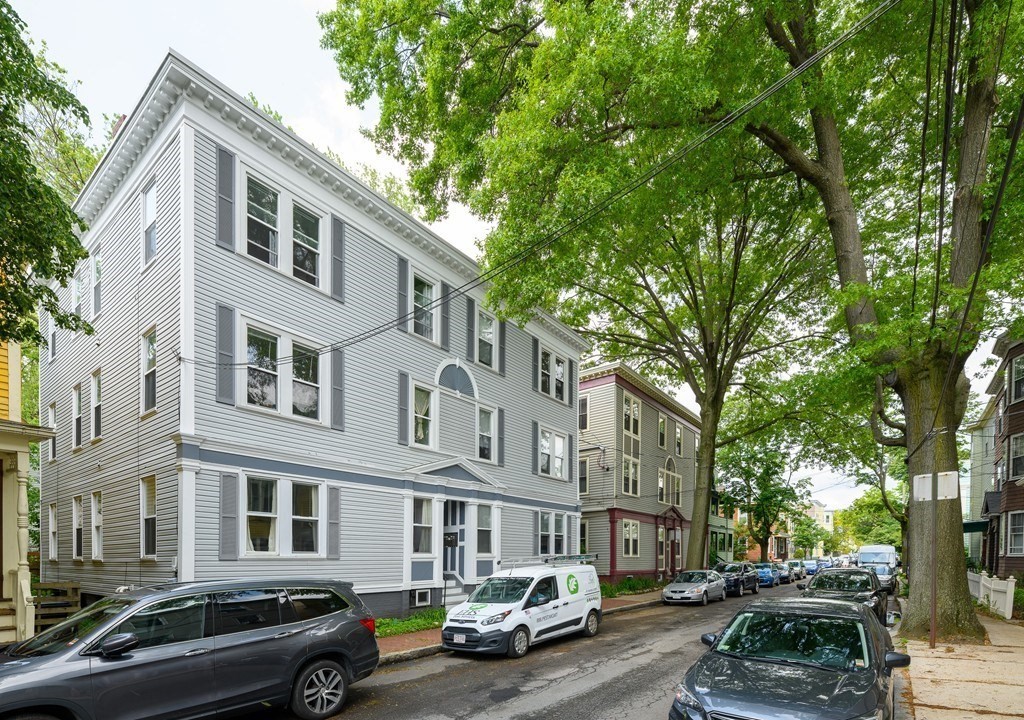 48 Eustis St, Baldwin