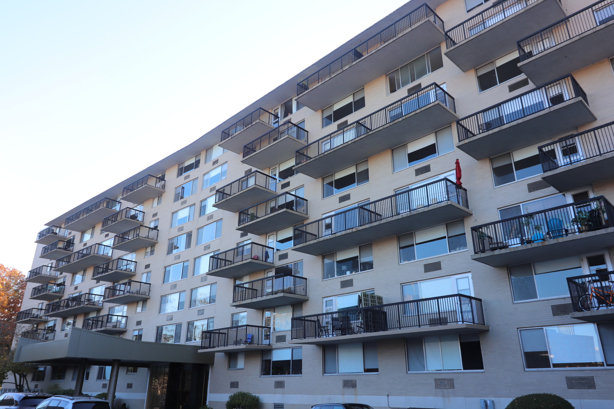 101 Monmouth St, Longwood