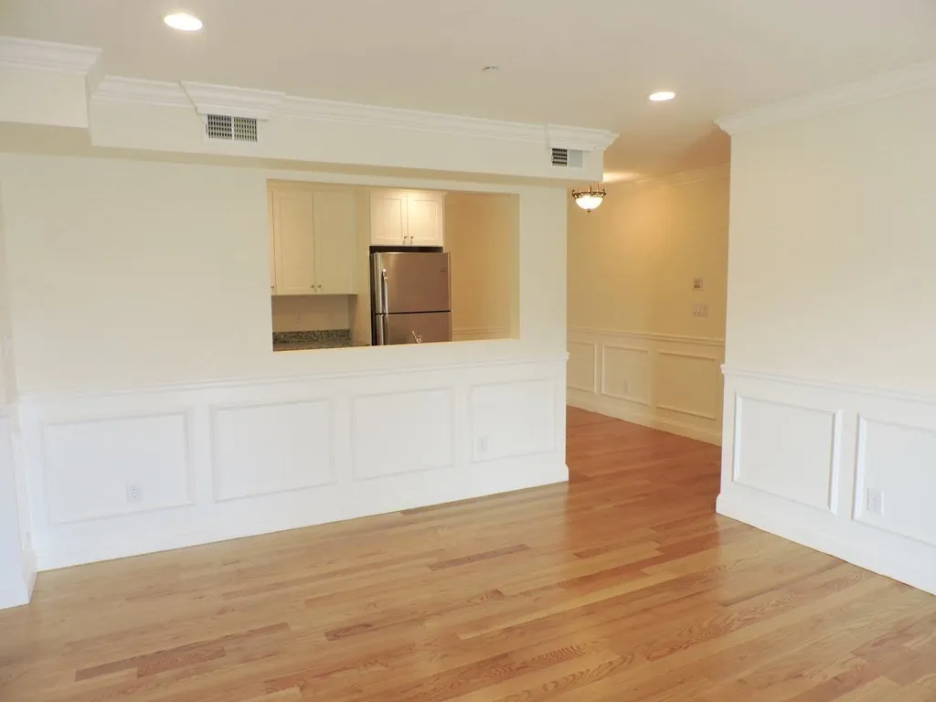 153 Sumner St, Quincy