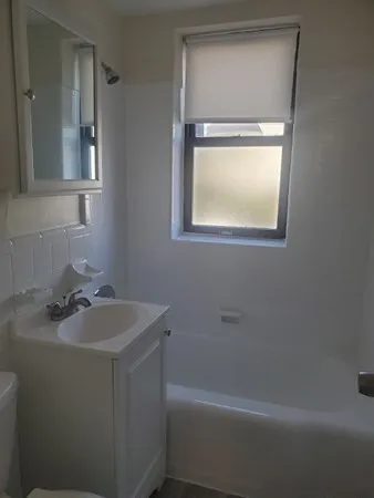 5 Victory Rd, Dorchester