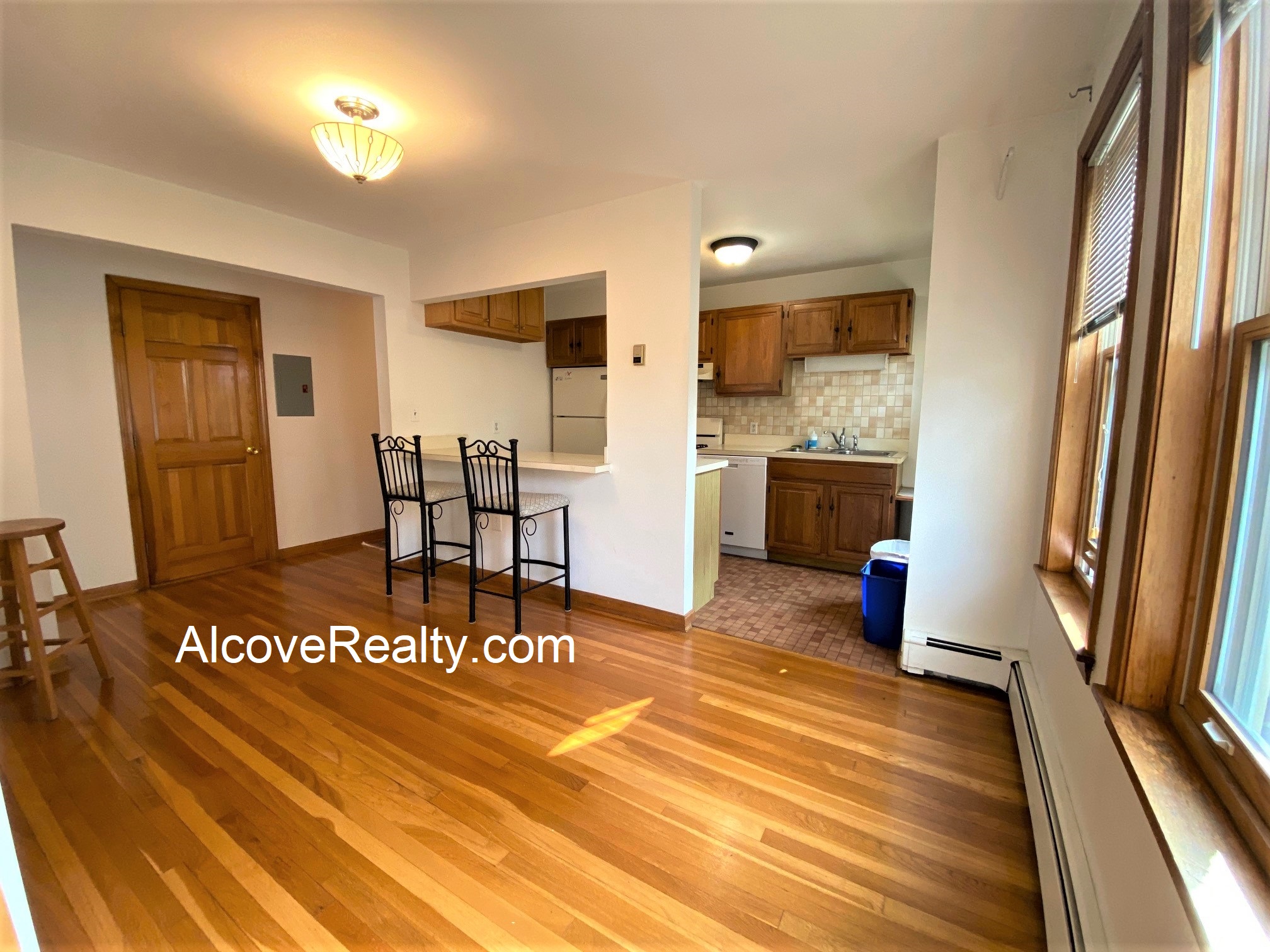 77 Liberty Ave, Powder House Square