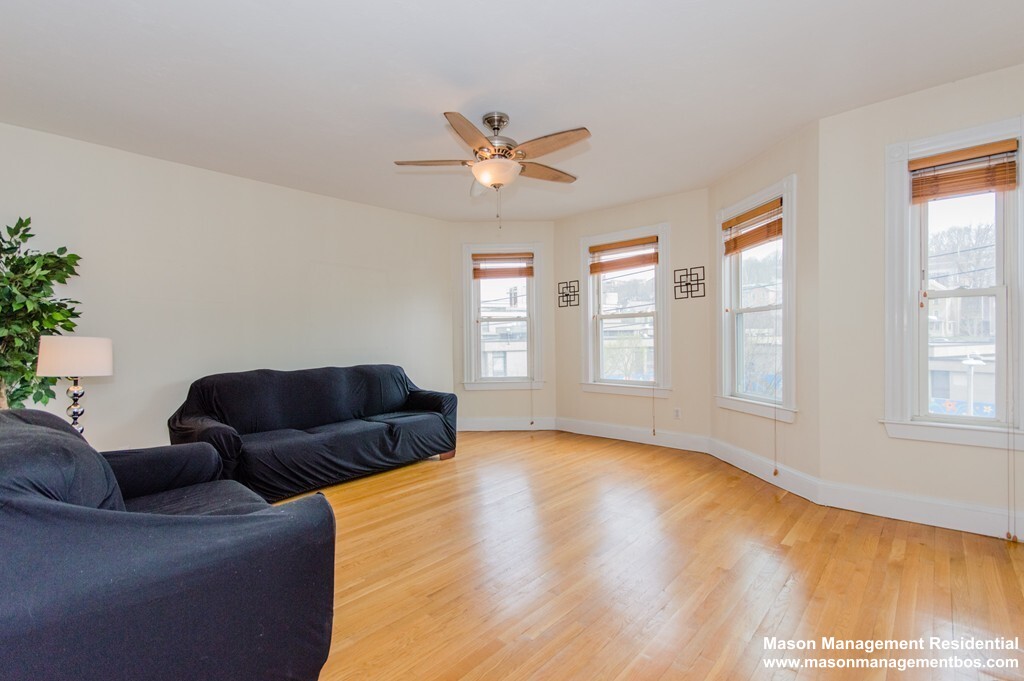 126 Minden St, Jamaica Plain