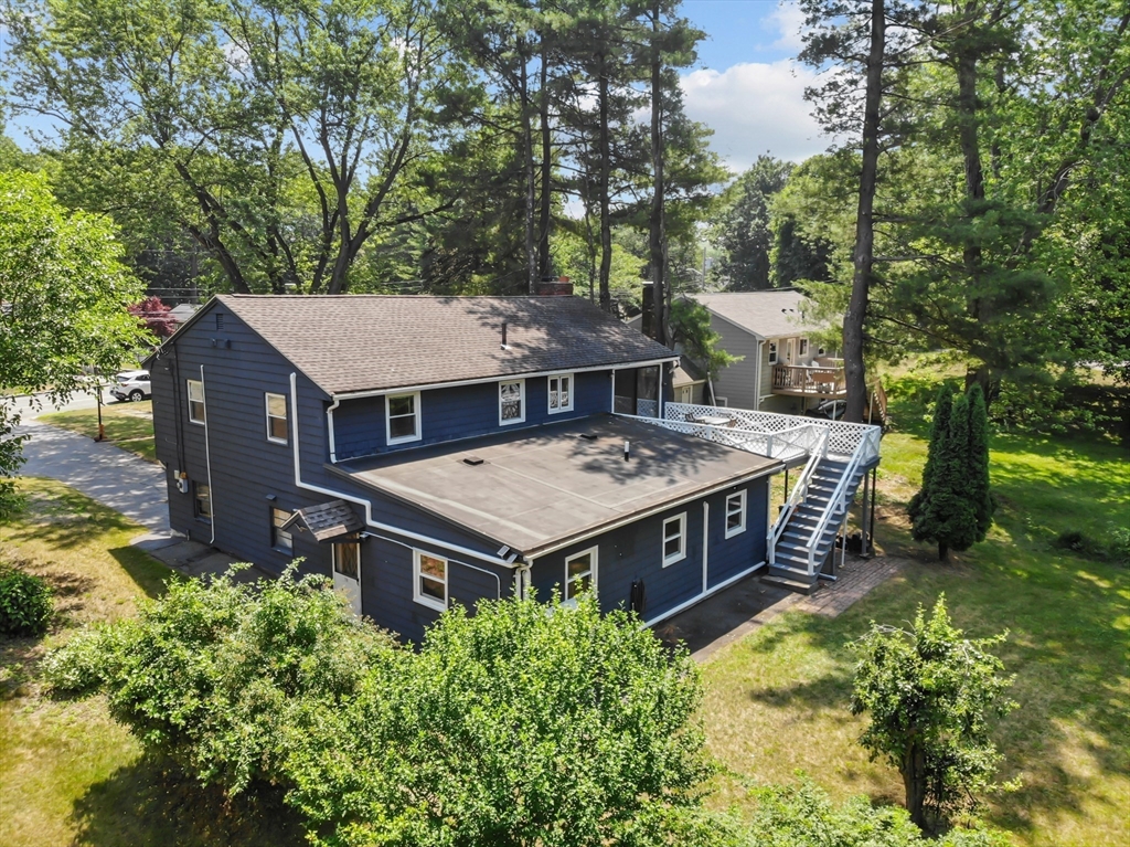 330 Swains Pond Ave, Melrose