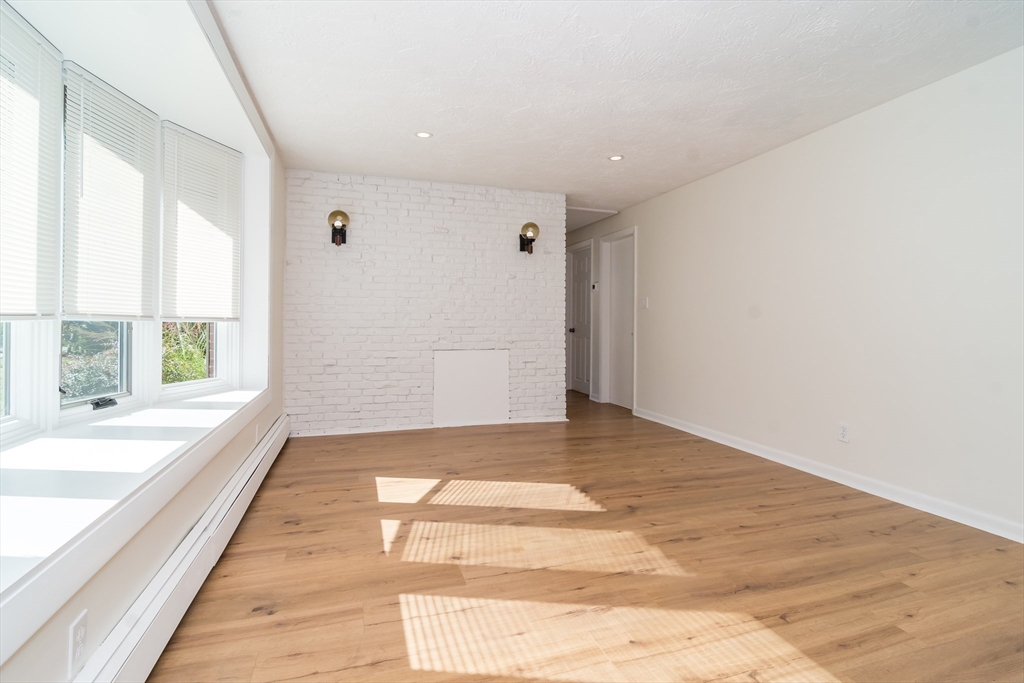 4 Paul St, North Natick