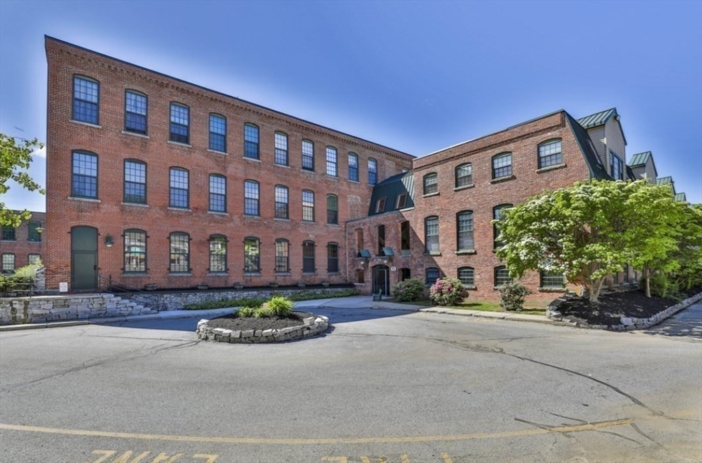 71 Princeton St, Chelmsford