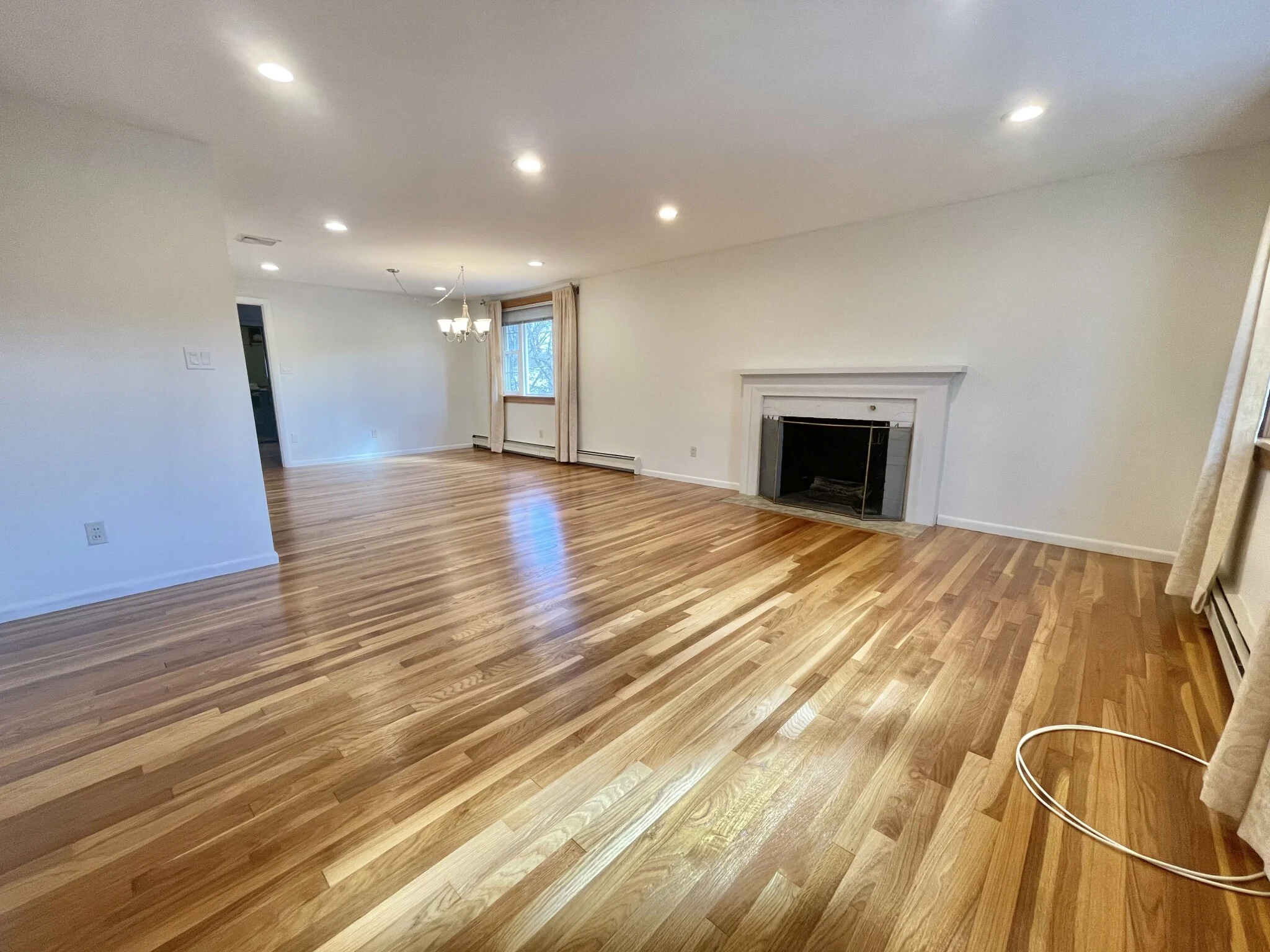 77 Louise, Chestnut Hill