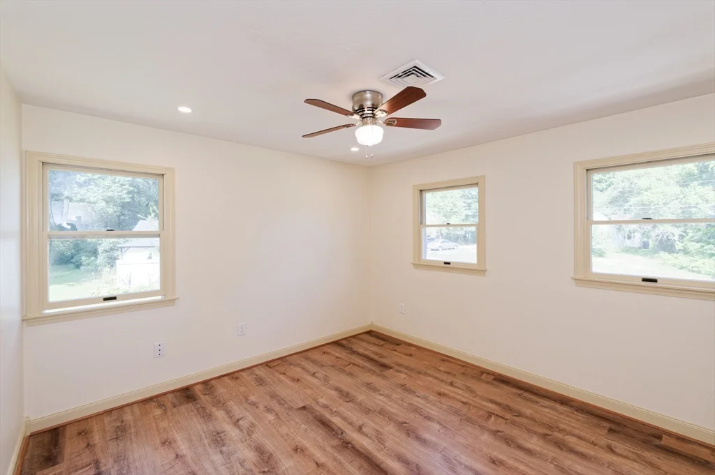 48 Westbrook Rd, Northborough