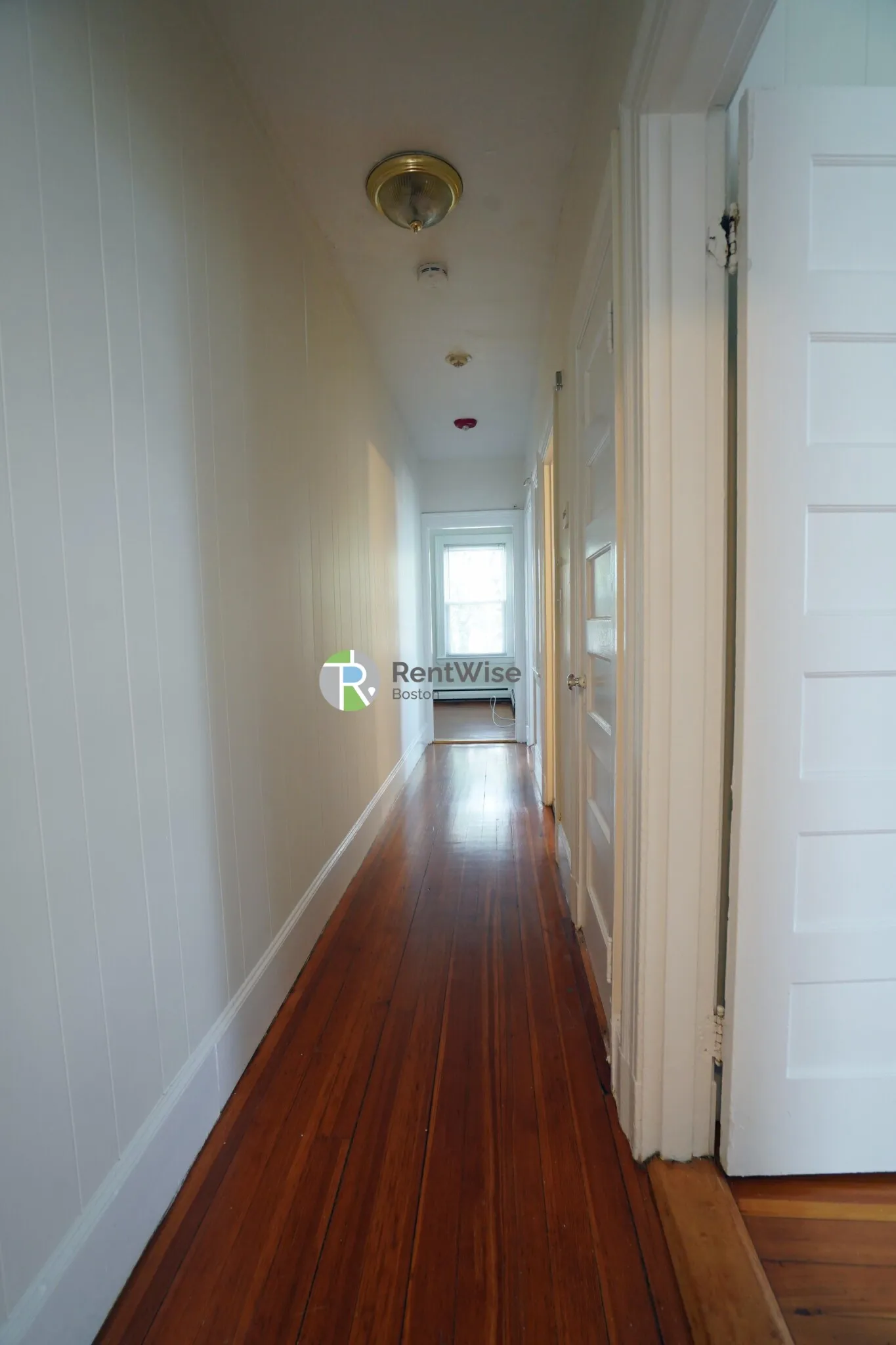 1 Ashford Ct, Allston