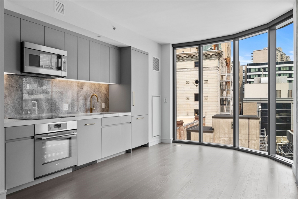 55 Lagrange St, Midtown