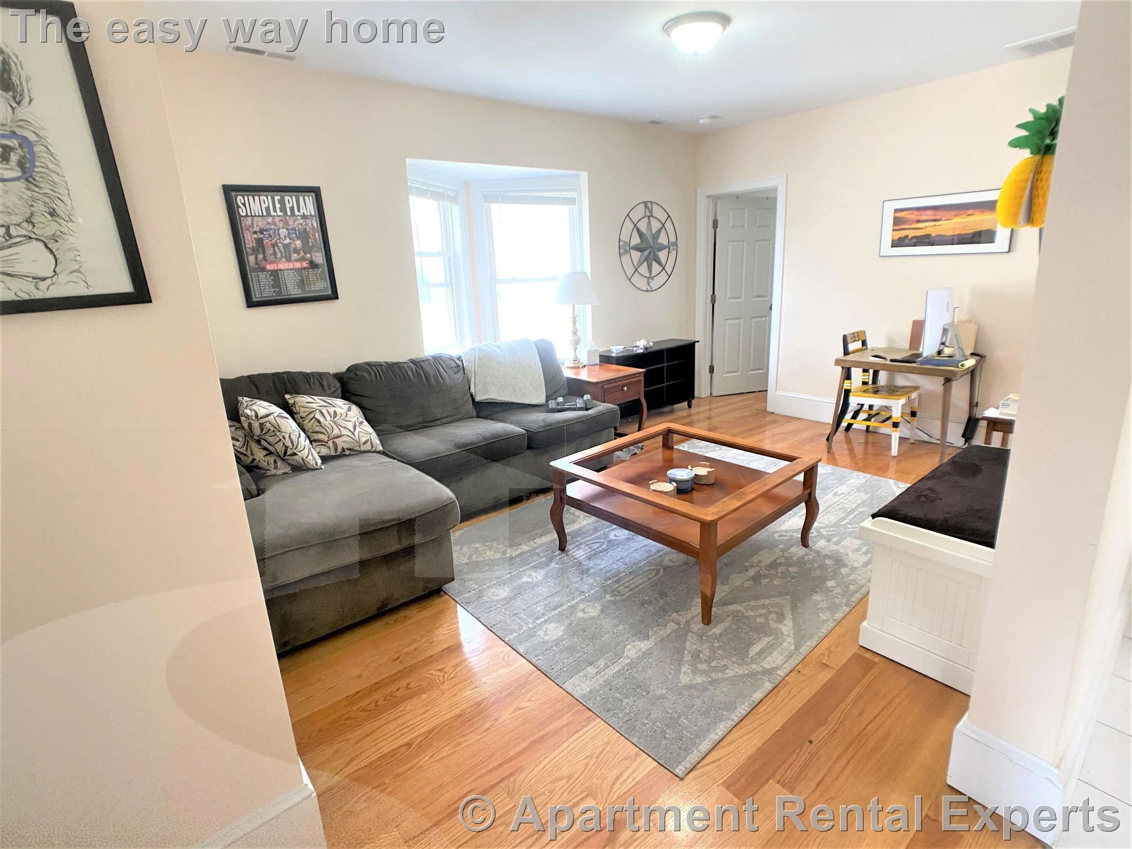 24 Willard Ave, Tufts