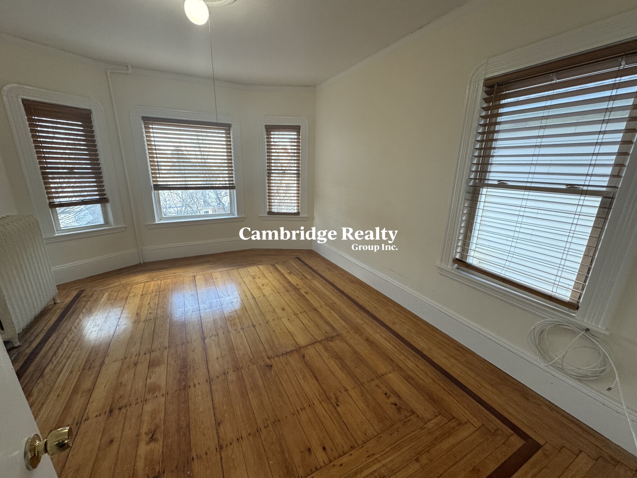 246 Highland Ave, Powder House Square