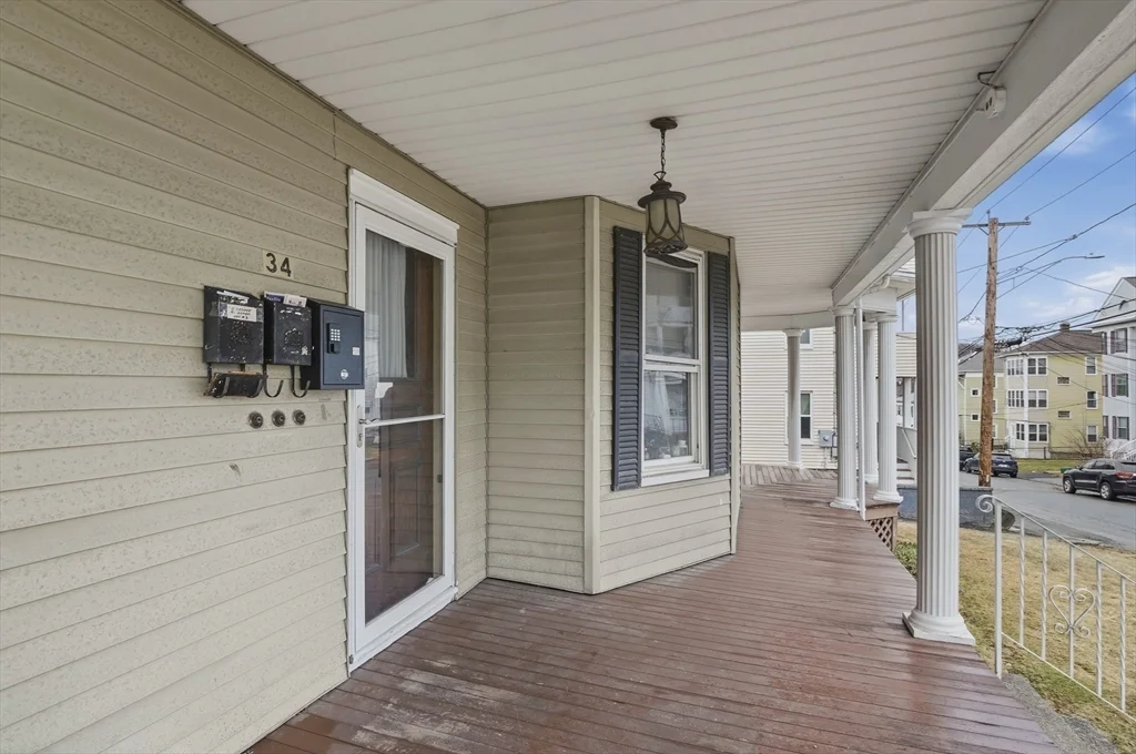 34 King Philip Rd, Worcester