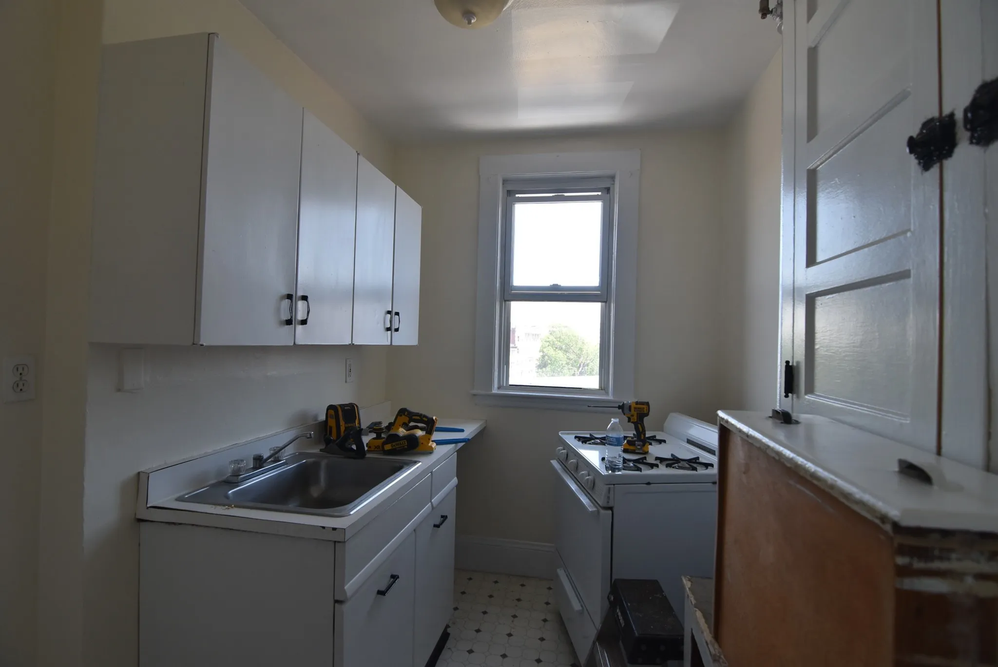 7 Scottfield Rd, Allston