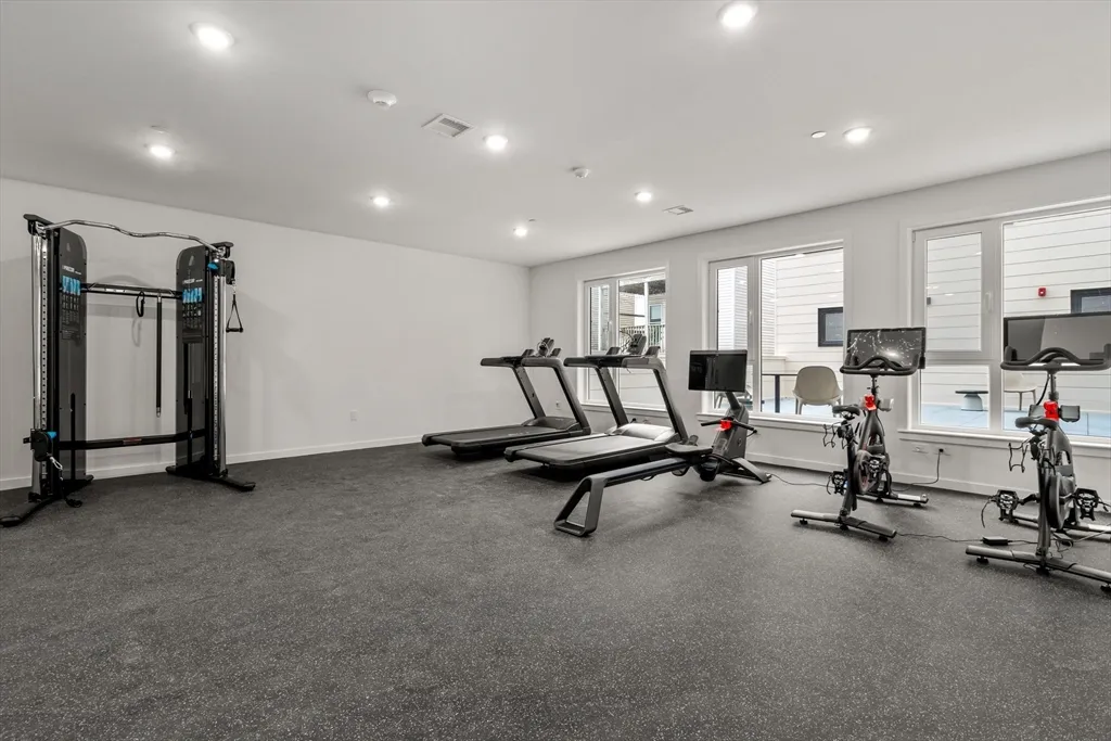 267 Old Colony Ave, South Boston