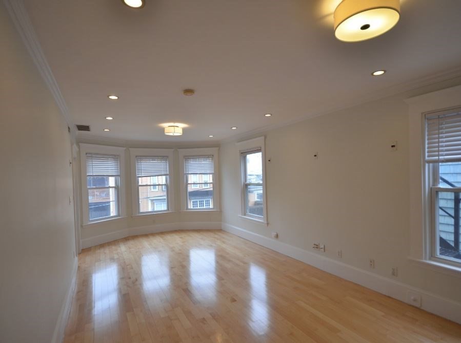 10 Harvest St, Dorchester