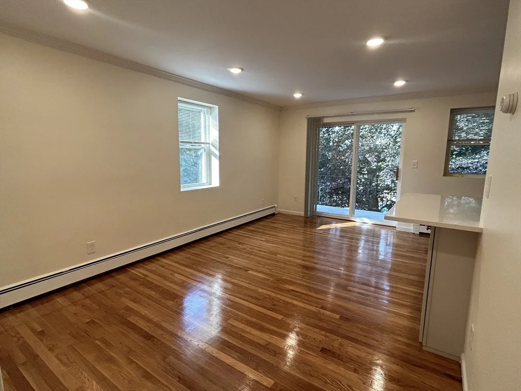25C Minot St, Reading