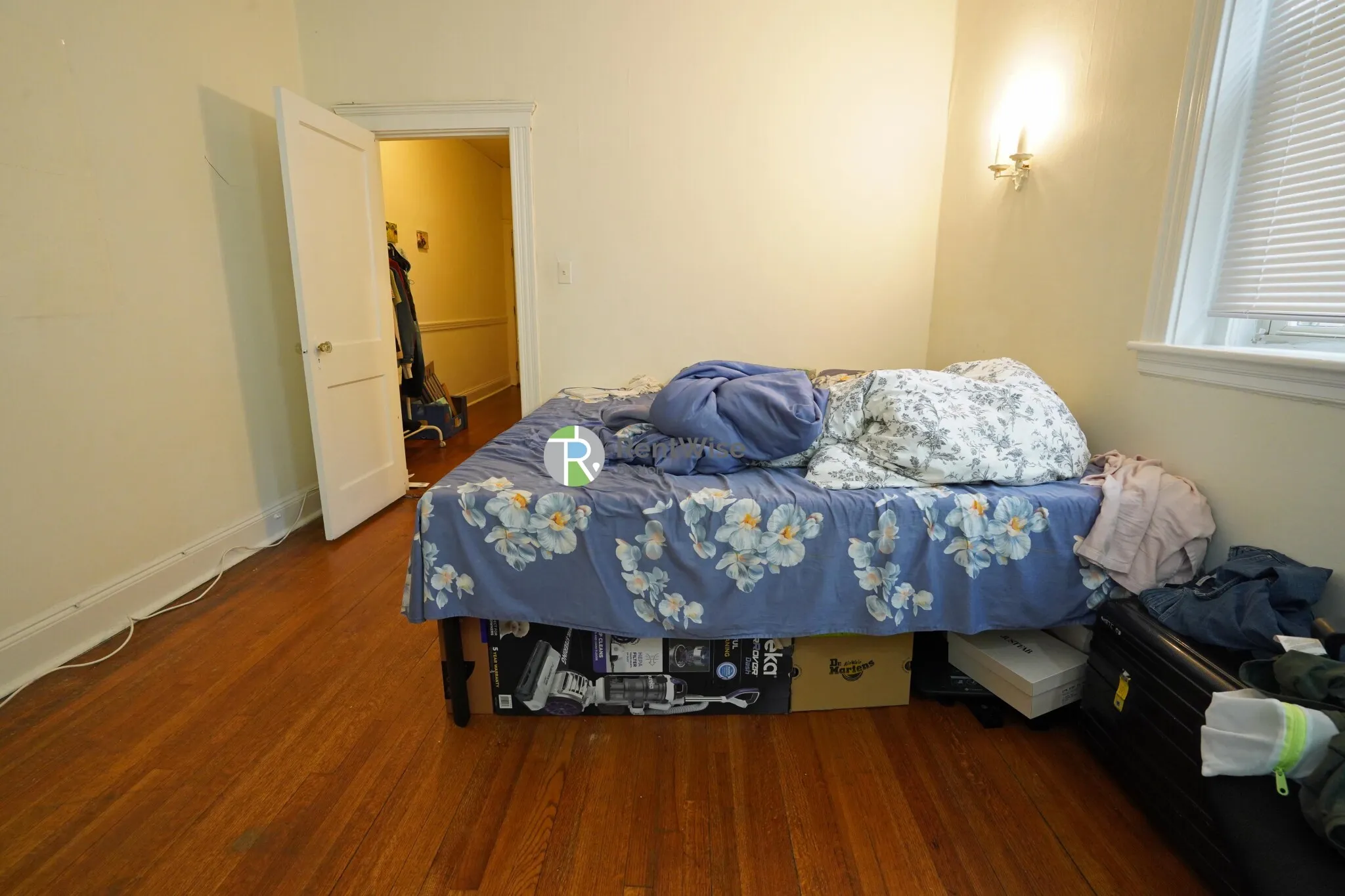 1848 Commonwealth Ave, Brighton