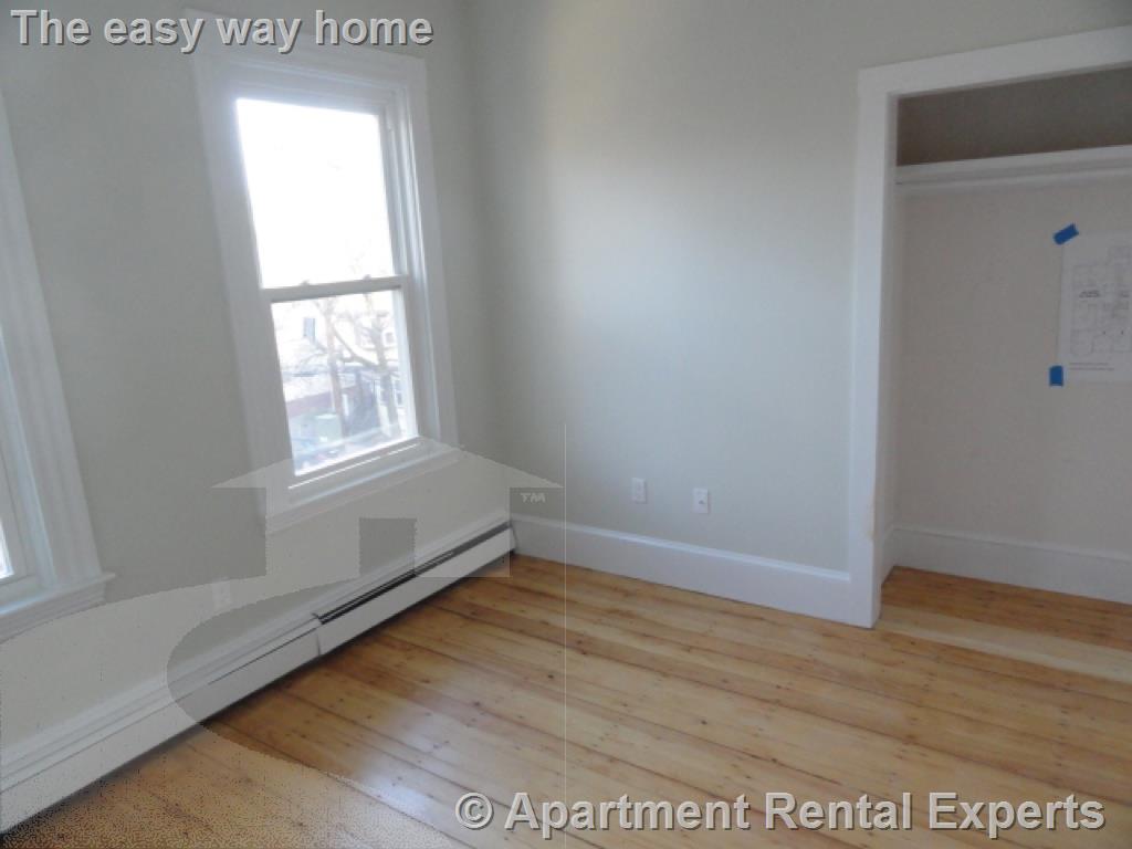 231 Norfolk St, Central Square