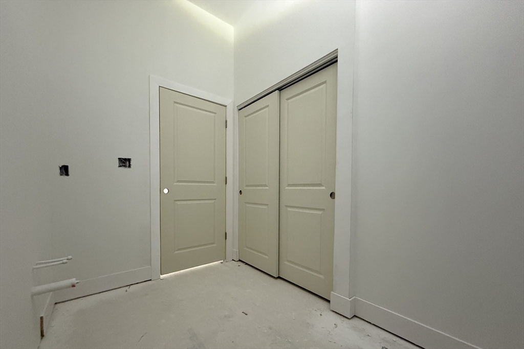 251 Sladen St, Dracut