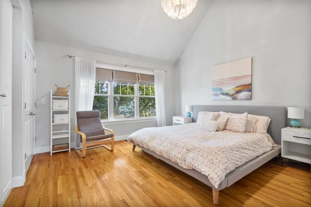 10 S Sydney, Dorchester